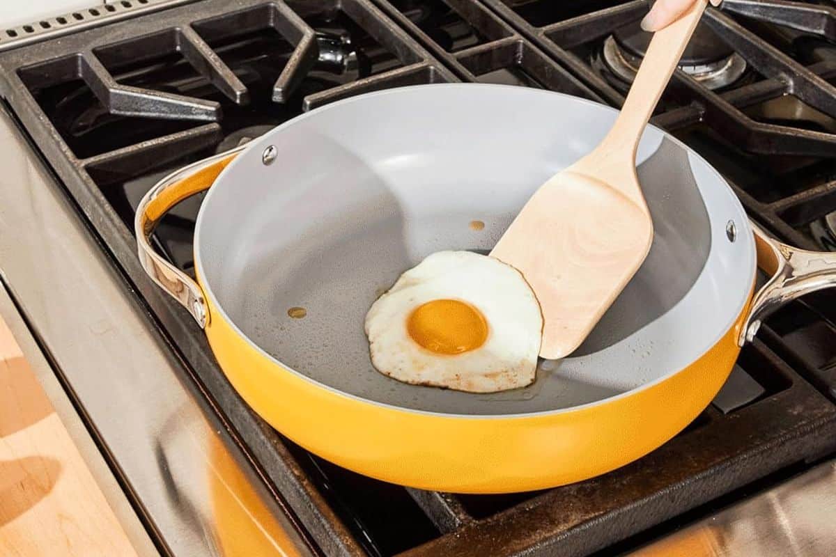 The 4 Greatest Ceramic Cookware Units of 2023